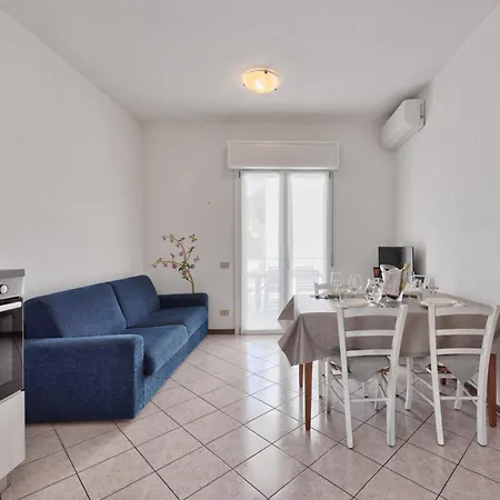 Jesolo, Terrazza Vicino Al Mare, 6 Posti Letto Appartement *